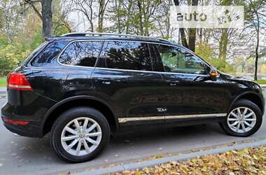 Внедорожник / Кроссовер Volkswagen Touareg 2010 в Киеве