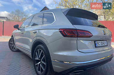 Позашляховик / Кросовер Volkswagen Touareg 2021 в Львові