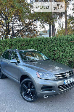 Позашляховик / Кросовер Volkswagen Touareg 2013 в Києві