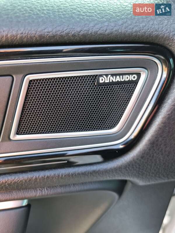 Внедорожник / Кроссовер Volkswagen Touareg 2015 в Белгороде-Днестровском