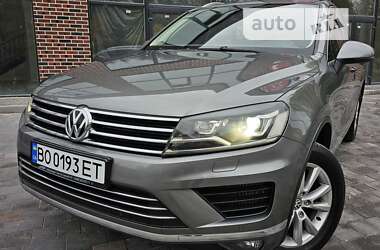 Внедорожник / Кроссовер Volkswagen Touareg 2014 в Тернополе