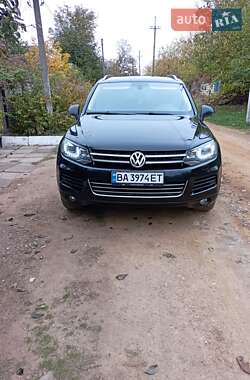 Внедорожник / Кроссовер Volkswagen Touareg 2010 в Еланце