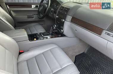 Позашляховик / Кросовер Volkswagen Touareg 2005 в Харкові