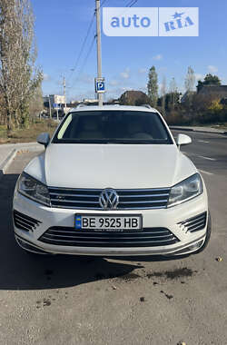 Позашляховик / Кросовер Volkswagen Touareg 2018 в Миколаєві