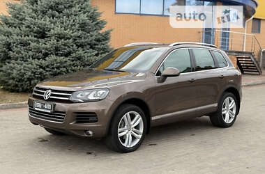 Позашляховик / Кросовер Volkswagen Touareg 2013 в Харкові