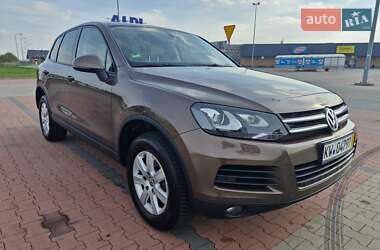 Позашляховик / Кросовер Volkswagen Touareg 2012 в Львові