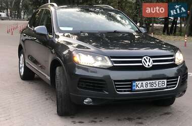 Внедорожник / Кроссовер Volkswagen Touareg 2010 в Киеве