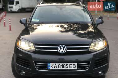 Внедорожник / Кроссовер Volkswagen Touareg 2010 в Киеве