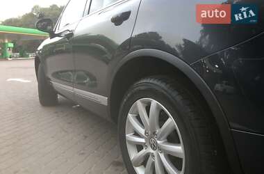 Внедорожник / Кроссовер Volkswagen Touareg 2010 в Киеве