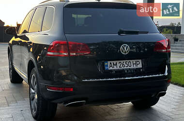 Внедорожник / Кроссовер Volkswagen Touareg 2010 в Житомире