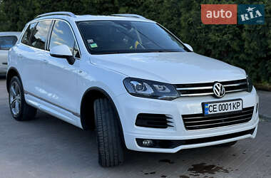 Внедорожник / Кроссовер Volkswagen Touareg 2013 в Черновцах