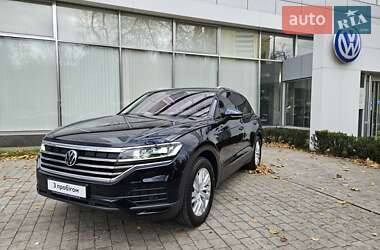 Позашляховик / Кросовер Volkswagen Touareg 2021 в Києві