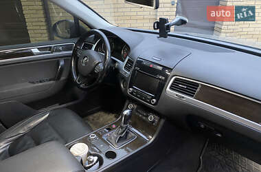 Внедорожник / Кроссовер Volkswagen Touareg 2013 в Запорожье