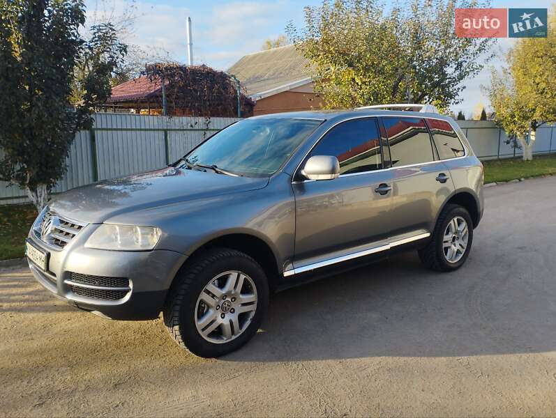 Внедорожник / Кроссовер Volkswagen Touareg 2005 в Киеве