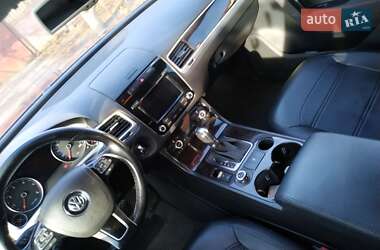 Внедорожник / Кроссовер Volkswagen Touareg 2011 в Днепре