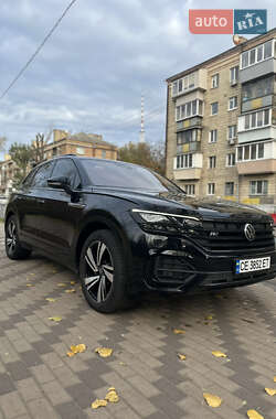 Позашляховик / Кросовер Volkswagen Touareg 2021 в Києві