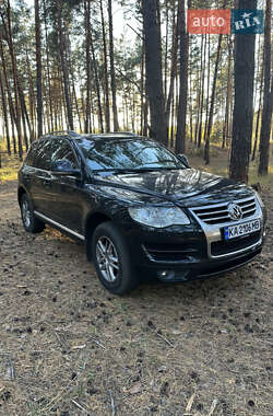 Внедорожник / Кроссовер Volkswagen Touareg 2009 в Киеве