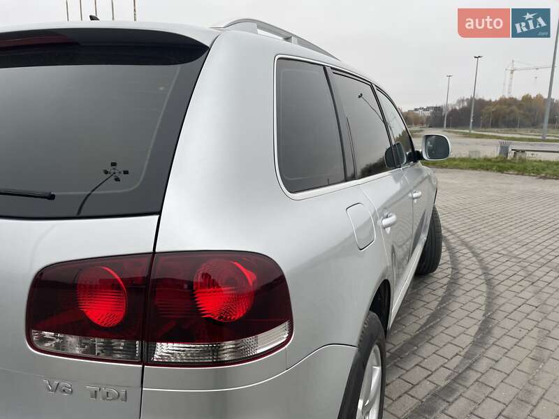 Позашляховик / Кросовер Volkswagen Touareg 2008 в Львові