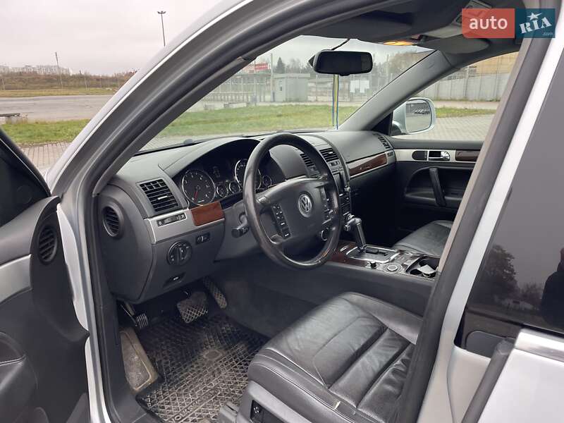 Позашляховик / Кросовер Volkswagen Touareg 2008 в Львові