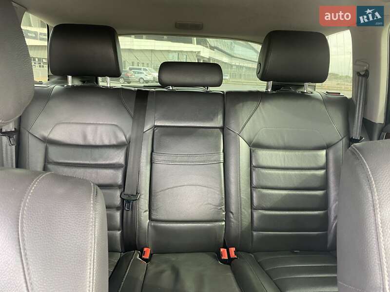 Позашляховик / Кросовер Volkswagen Touareg 2008 в Львові