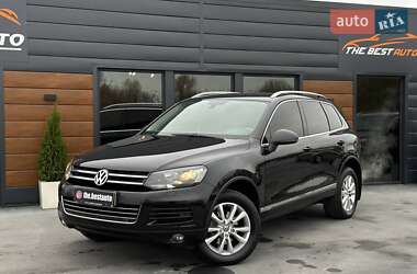 Позашляховик / Кросовер Volkswagen Touareg 2011 в Рівному