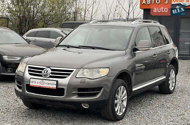 Внедорожник / Кроссовер Volkswagen Touareg 2008 в Ровно