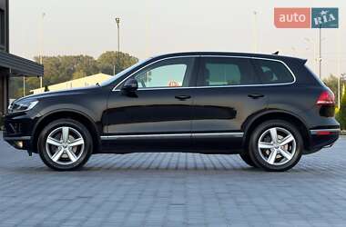 Внедорожник / Кроссовер Volkswagen Touareg 2016 в Черновцах