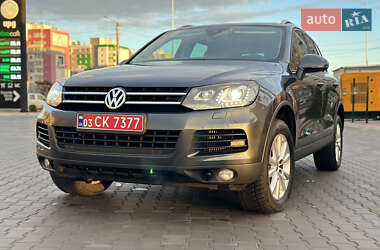 Позашляховик / Кросовер Volkswagen Touareg 2013 в Луцьку