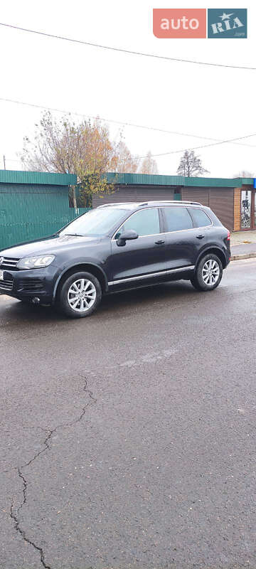 Внедорожник / Кроссовер Volkswagen Touareg 2010 в Луцке