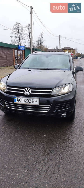 Внедорожник / Кроссовер Volkswagen Touareg 2010 в Луцке