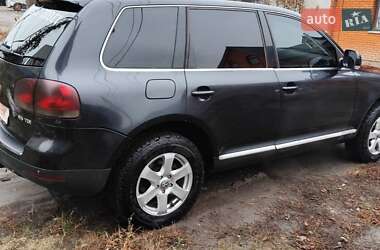 Внедорожник / Кроссовер Volkswagen Touareg 2004 в Сумах