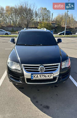 Внедорожник / Кроссовер Volkswagen Touareg 2008 в Киеве