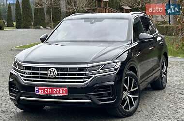 Внедорожник / Кроссовер Volkswagen Touareg 2018 в Львове