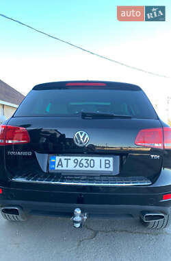 Позашляховик / Кросовер Volkswagen Touareg 2014 в Надвірній