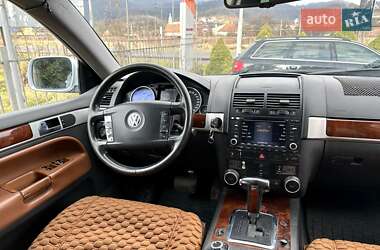 Внедорожник / Кроссовер Volkswagen Touareg 2004 в Хусте