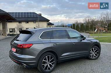 Позашляховик / Кросовер Volkswagen Touareg 2020 в Львові