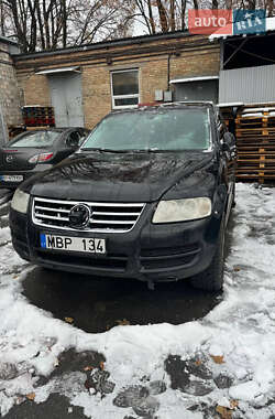 Внедорожник / Кроссовер Volkswagen Touareg 2006 в Киеве