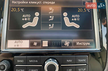 Позашляховик / Кросовер Volkswagen Touareg 2014 в 
