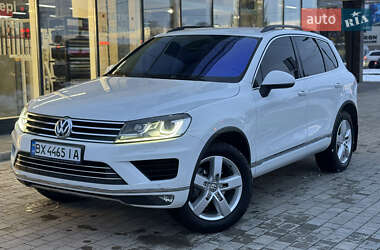 Внедорожник / Кроссовер Volkswagen Touareg 2016 в Хмельницком