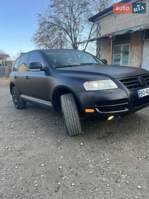 Внедорожник / Кроссовер Volkswagen Touareg 2005 в Каменец-Подольском