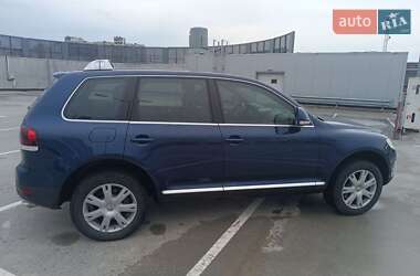 Внедорожник / Кроссовер Volkswagen Touareg 2007 в Киеве