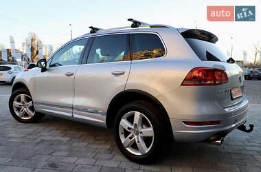 Внедорожник / Кроссовер Volkswagen Touareg 2014 в Дрогобыче