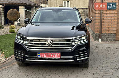 Внедорожник / Кроссовер Volkswagen Touareg 2019 в Дубно