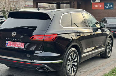 Внедорожник / Кроссовер Volkswagen Touareg 2019 в Дубно