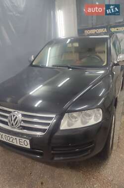 Внедорожник / Кроссовер Volkswagen Touareg 2004 в Хмельницком