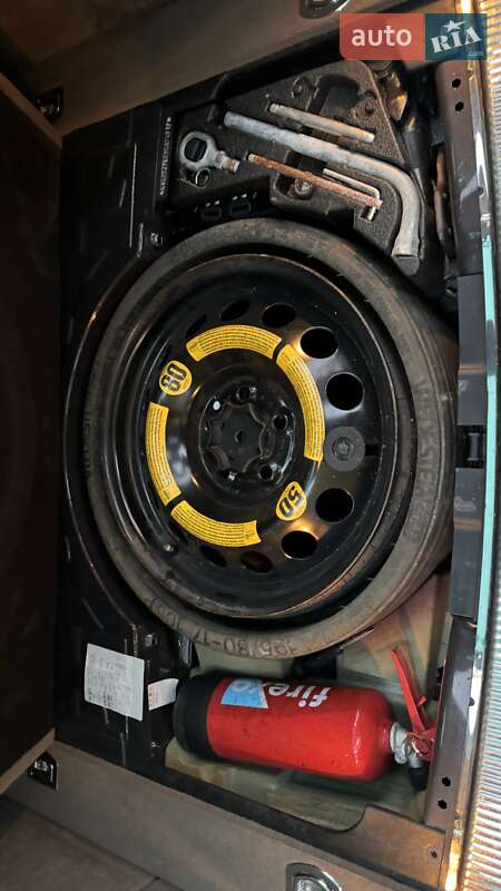 Внедорожник / Кроссовер Volkswagen Touareg 2008 в Черновцах