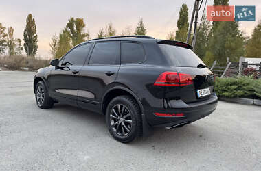 Внедорожник / Кроссовер Volkswagen Touareg 2012 в Днепре