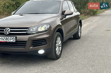 Позашляховик / Кросовер Volkswagen Touareg 2012 в Краматорську