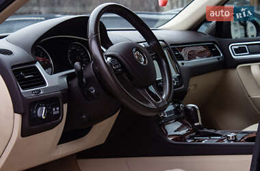 Позашляховик / Кросовер Volkswagen Touareg 2012 в Львові