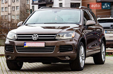 Позашляховик / Кросовер Volkswagen Touareg 2012 в Львові